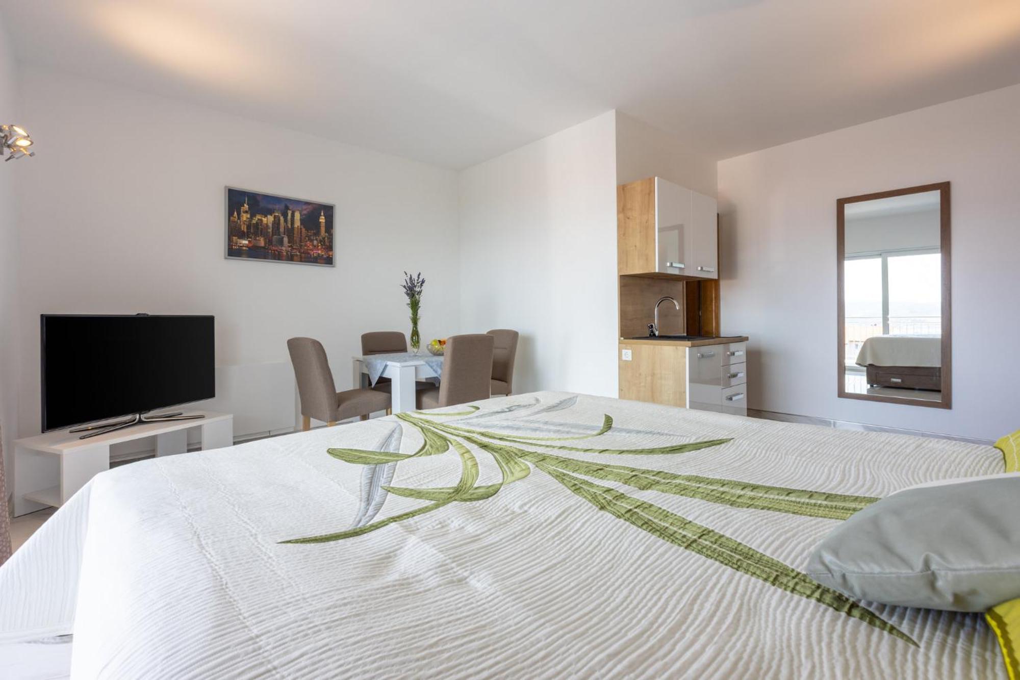 Apartments Sunshine D تْسْغيكفانِتْسا المظهر الخارجي الصورة